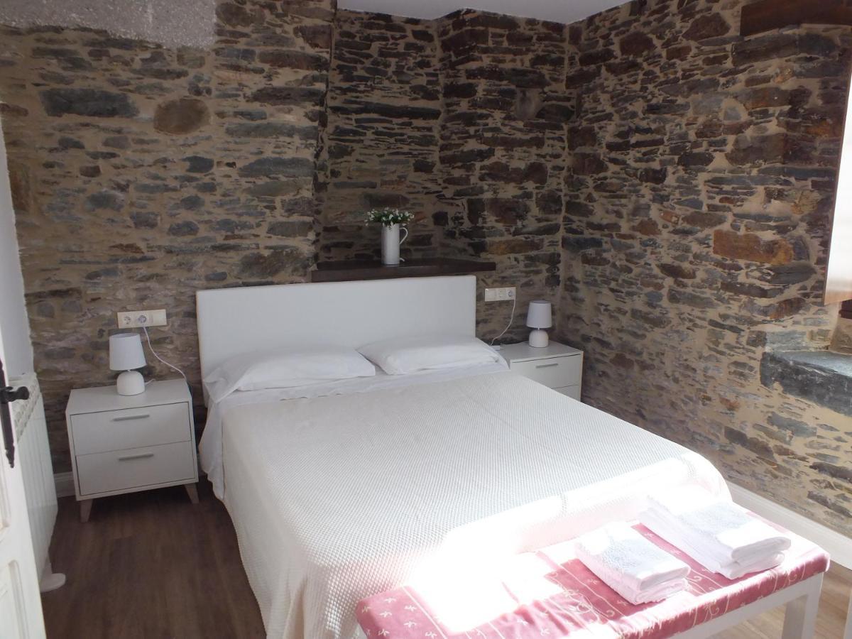 Apartamentos Puerta Del Castro Coana Bagian luar foto
