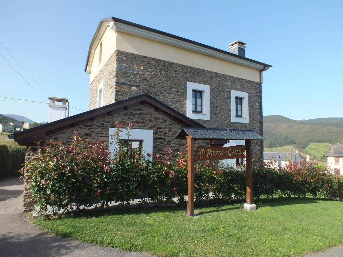 Apartamentos Puerta Del Castro Coana Bagian luar foto