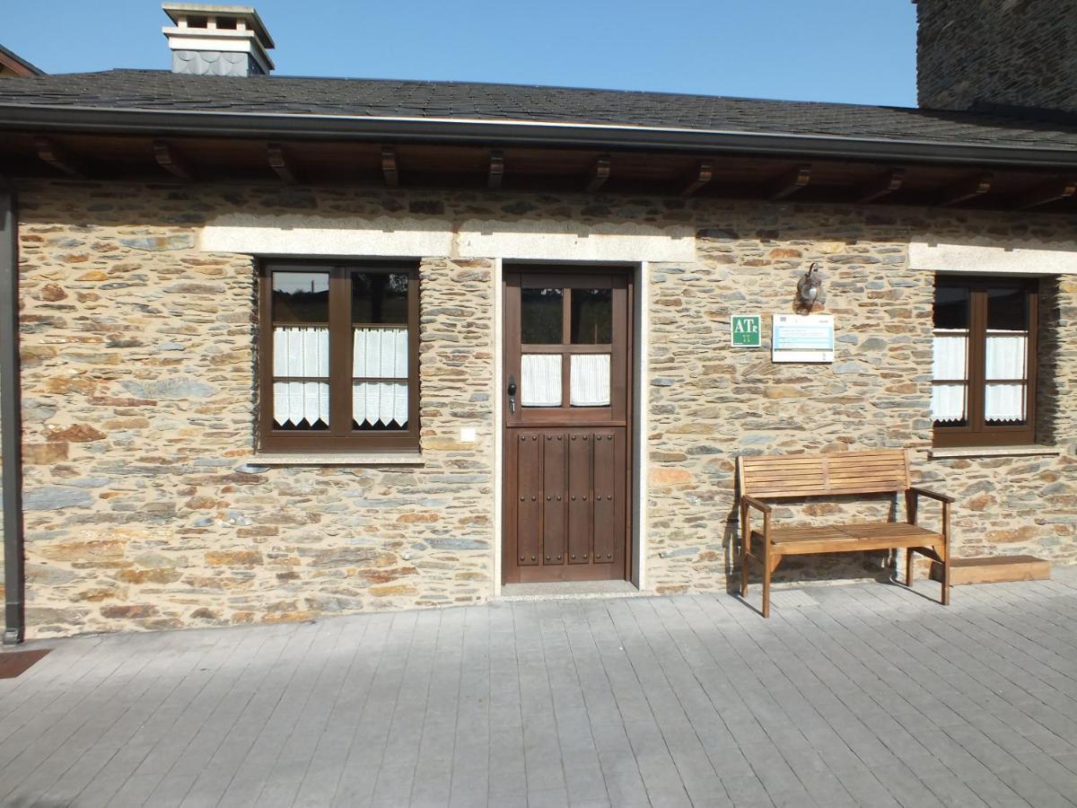 Apartamentos Puerta Del Castro Coana Bagian luar foto