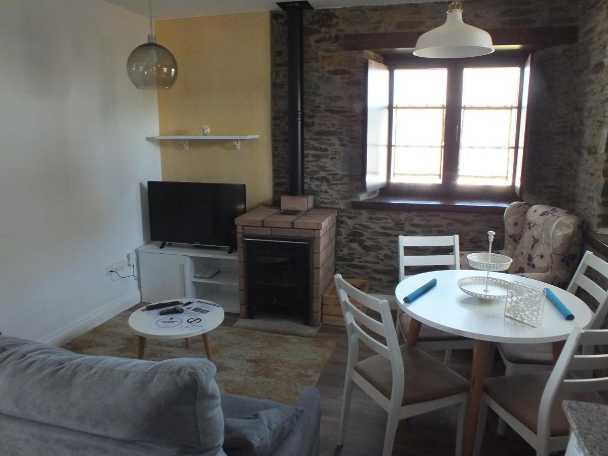 Apartamentos Puerta Del Castro Coana Bagian luar foto