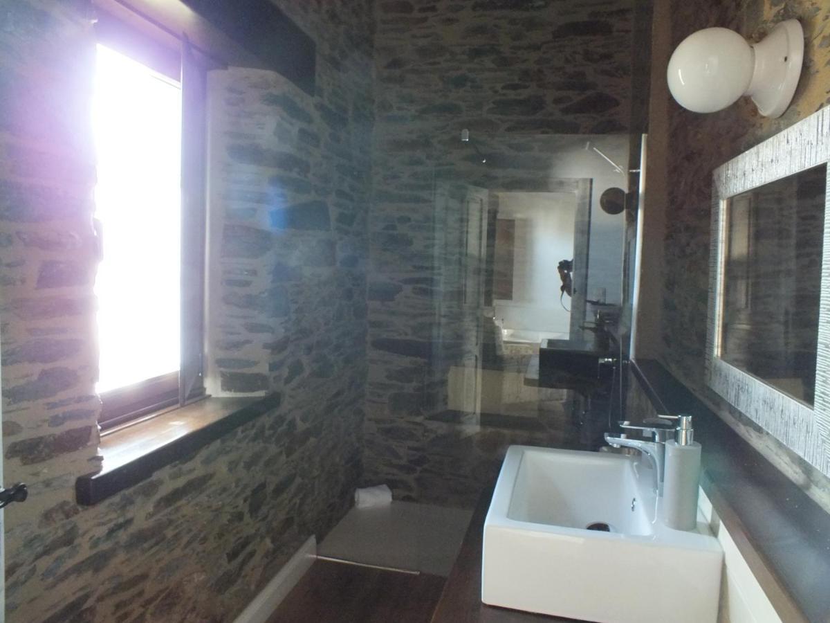 Apartamentos Puerta Del Castro Coana Bagian luar foto