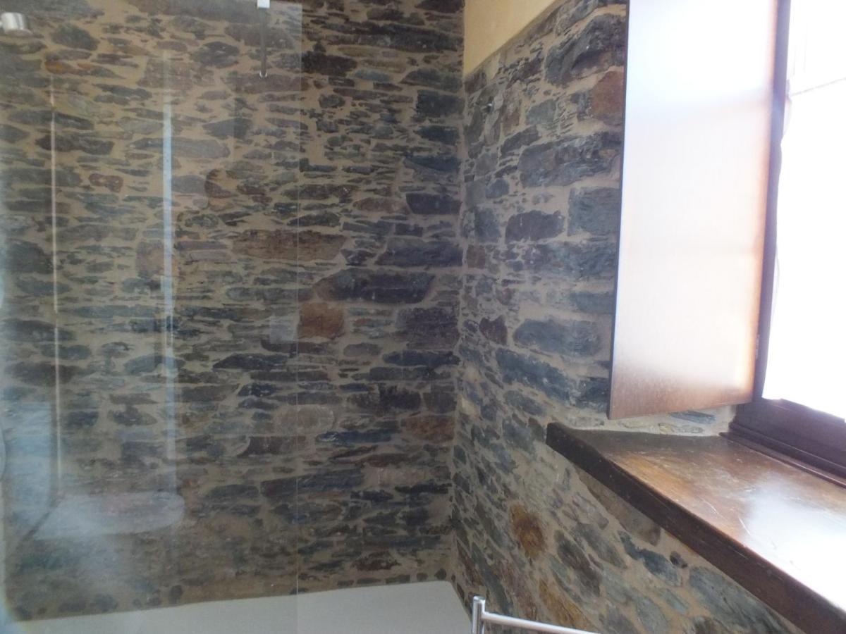 Apartamentos Puerta Del Castro Coana Bagian luar foto