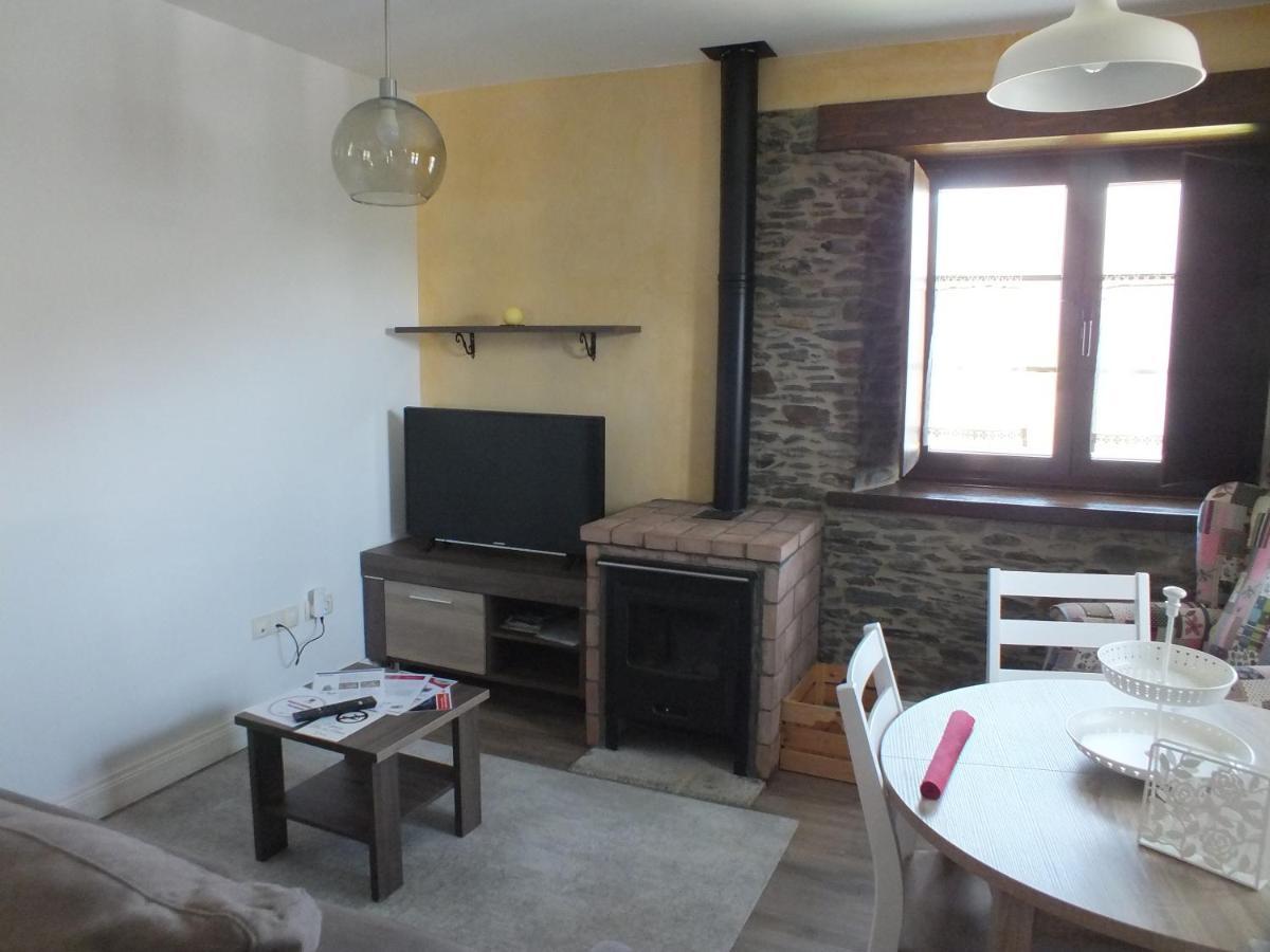 Apartamentos Puerta Del Castro Coana Bagian luar foto