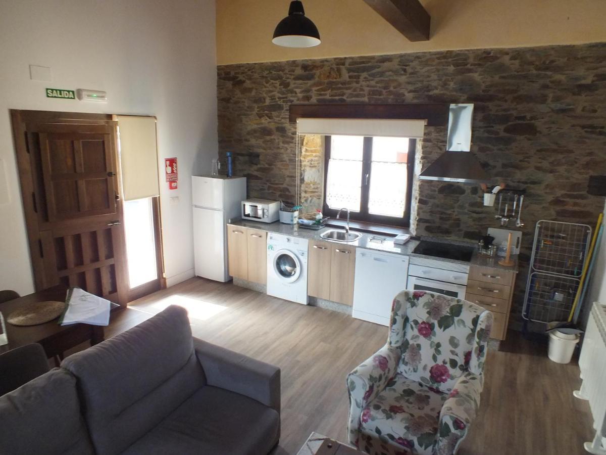 Apartamentos Puerta Del Castro Coana Bagian luar foto